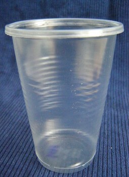Одноразовые стаканы (100 шт.)